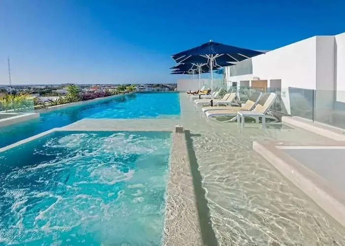Luxury 1br Retreat In Area