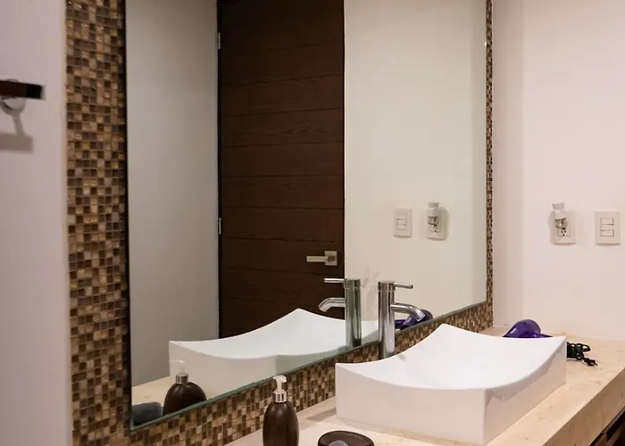 Luxury 1br Retreat In Area Appartement *
