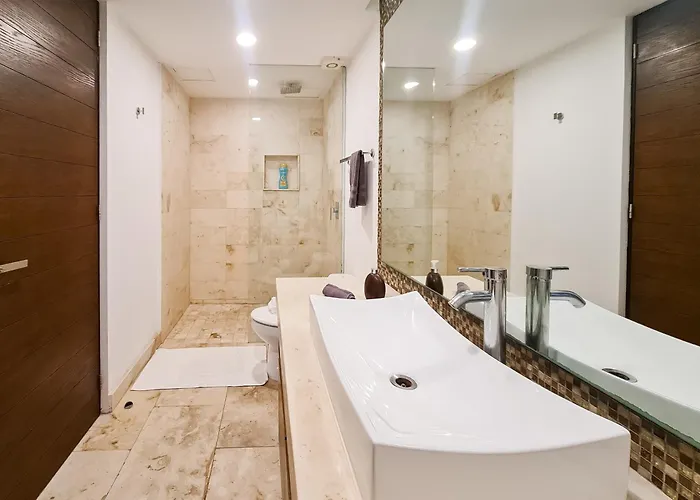 Luxury 1br Retreat In Area Appartement