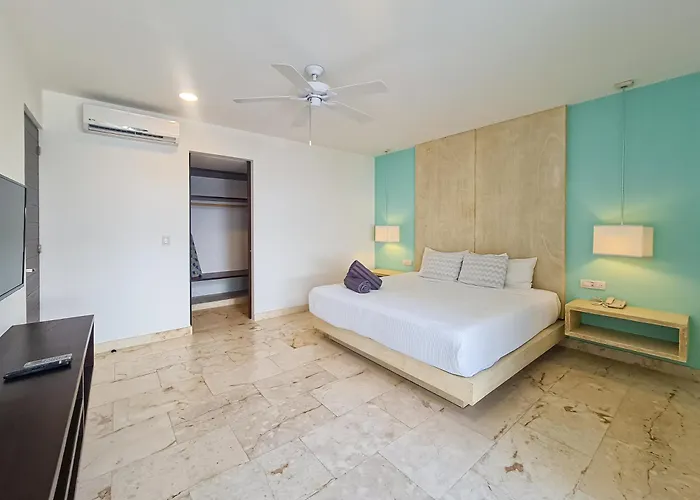 Luxury 1br Retreat In Area *