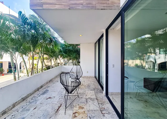 Luxury 1br Retreat In Area *